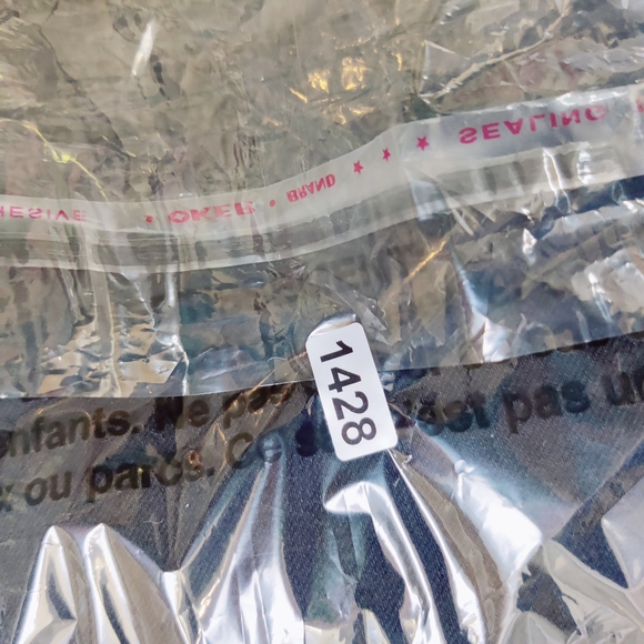 Old Navy Men's Slim Fit Built In Flex Jeans 34 x 30Black Denim New - Picture 16 of 16